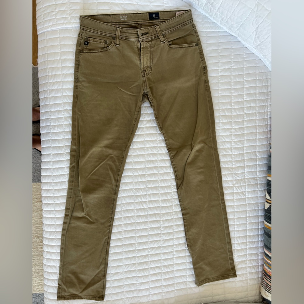Chinos